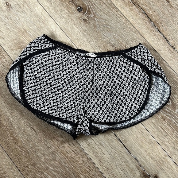 Intimately Free People Black and White Paisley Soft Shorts - Picture 1 of 7